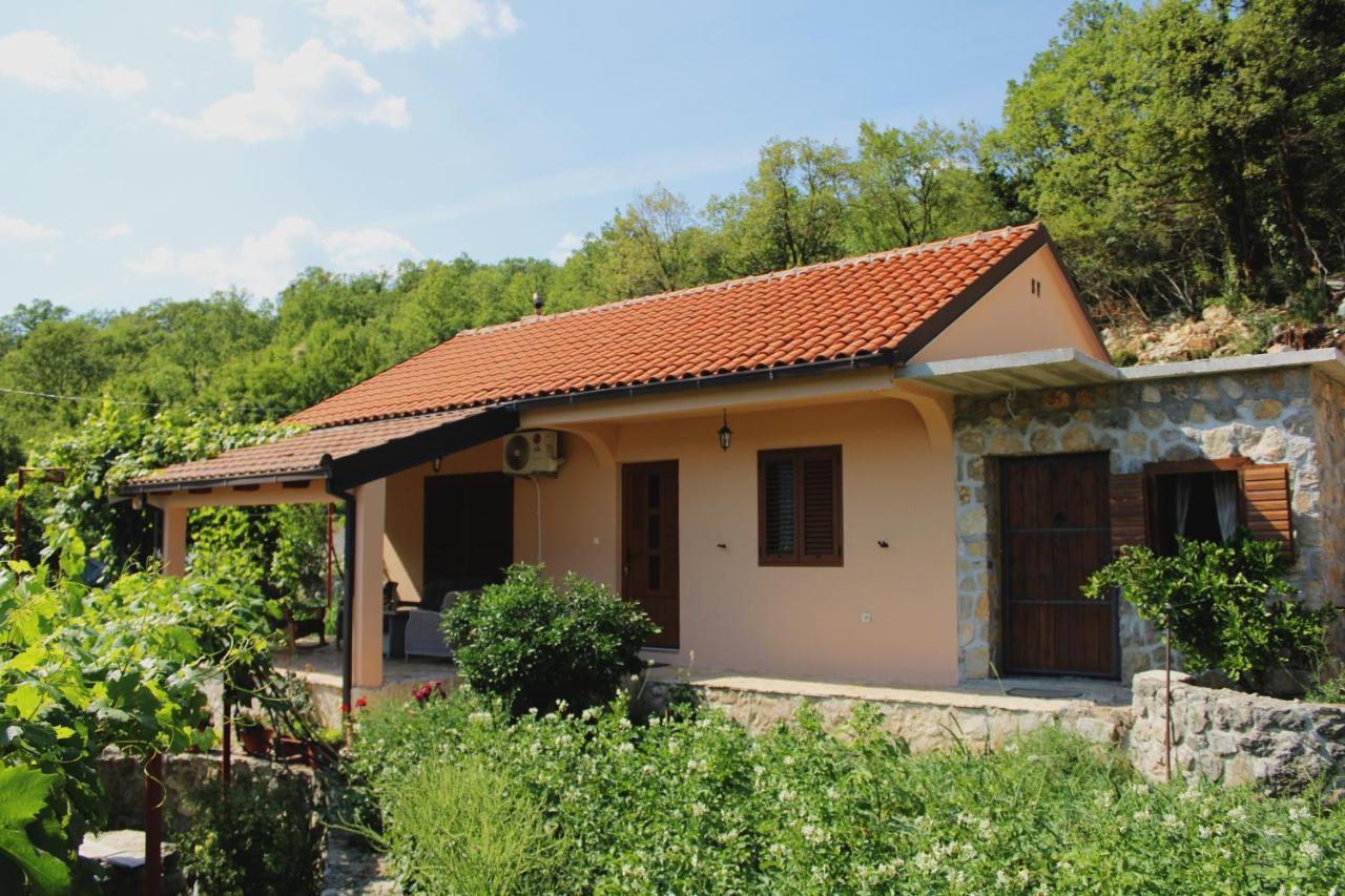 Holiday Home Gazevic Virpazar Bagian luar foto