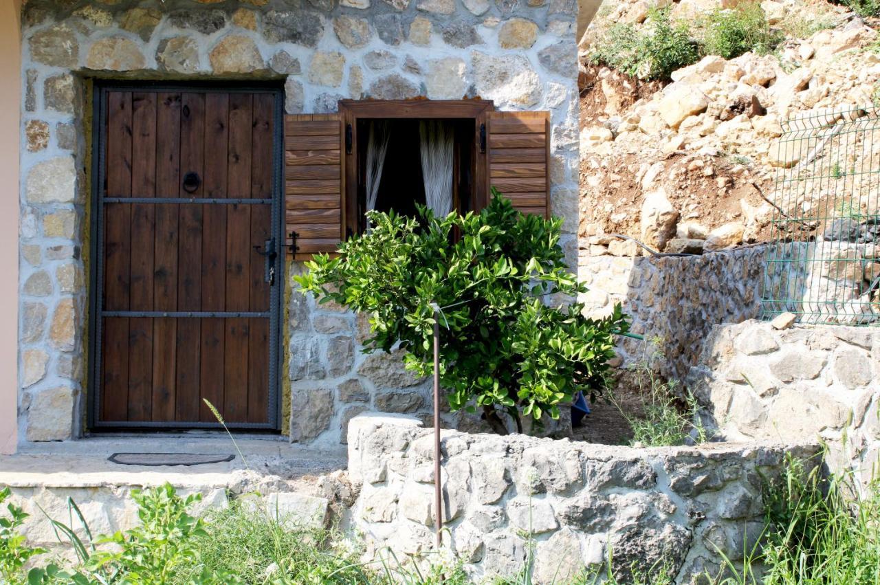 Holiday Home Gazevic Virpazar Bagian luar foto