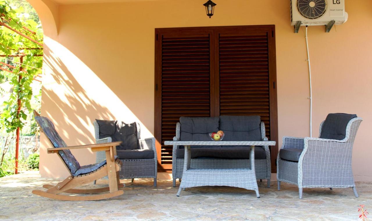 Holiday Home Gazevic Virpazar Bagian luar foto